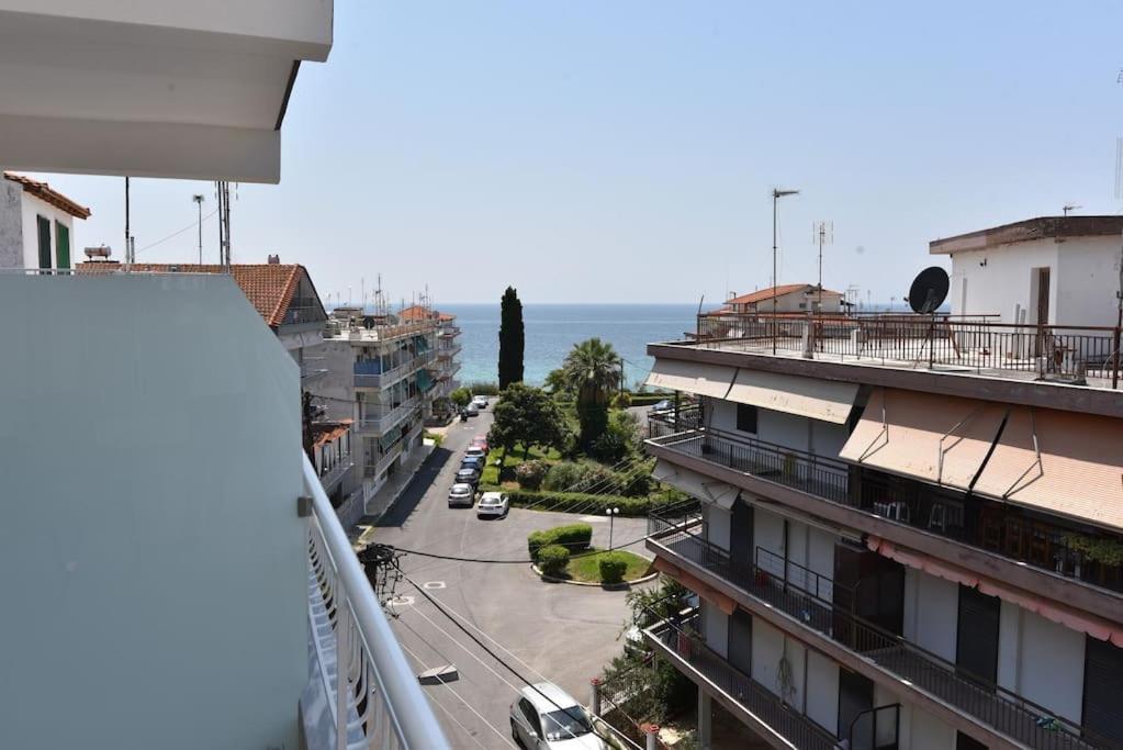 Sea View Luxury Apartment In Nea Kallikratia. Nea Kallikrateia Dış mekan fotoğraf